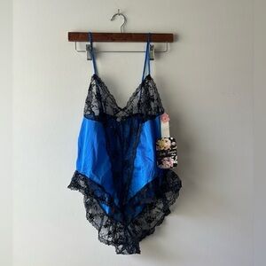 NWT Vintage body Fantasies‎ black and blue intimate sleep wear size L